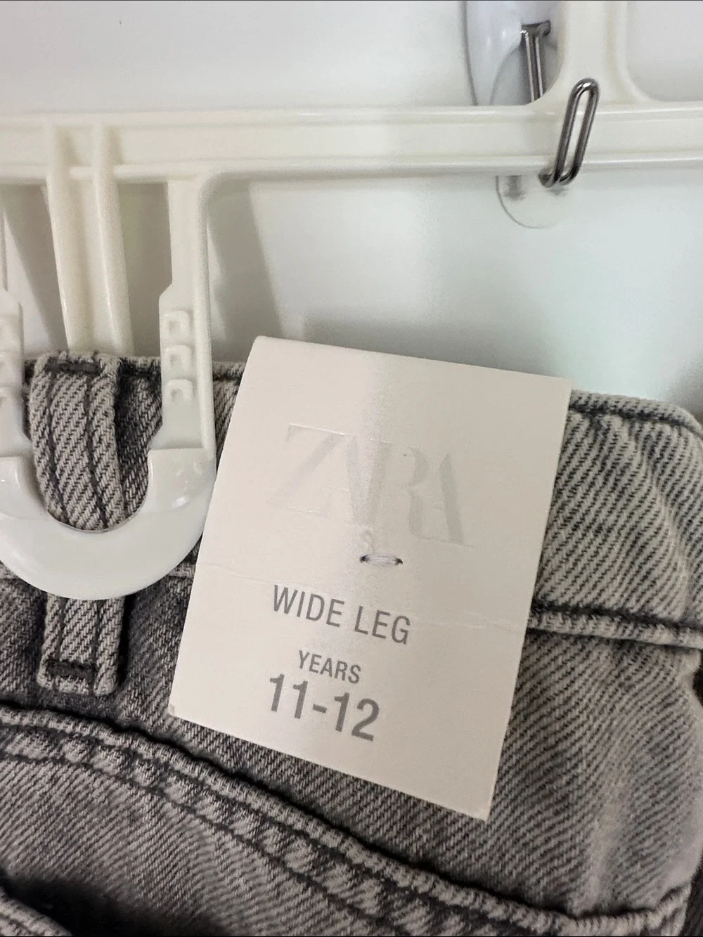 Zara relaxed straight